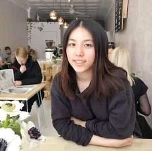 Meet your Posher, Rebecca